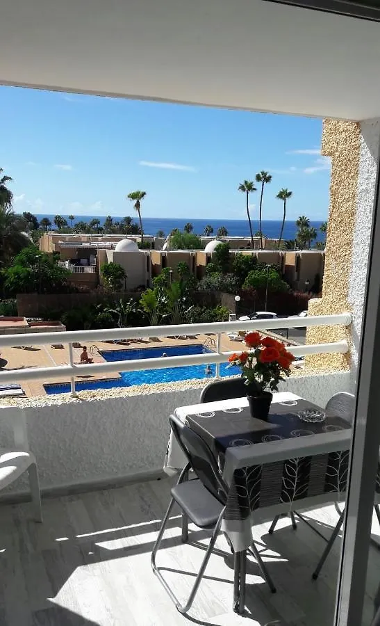 Apartamento Borinquen con vista mar Playa Feñabe