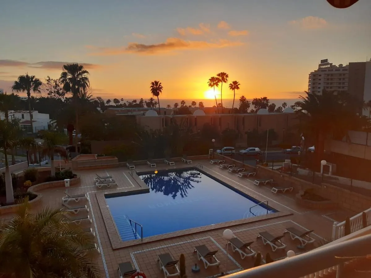 Apartamento Borinquen con vista mar Playa Feñabe